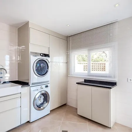 Vila Exclusive With Stunning View